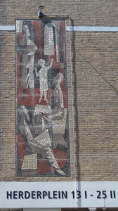 848854 Afbeelding van het mozaïek van Jan Boon, dat de 12-jarige Jezus tussen de schriftgeleerden in de tempel te ...